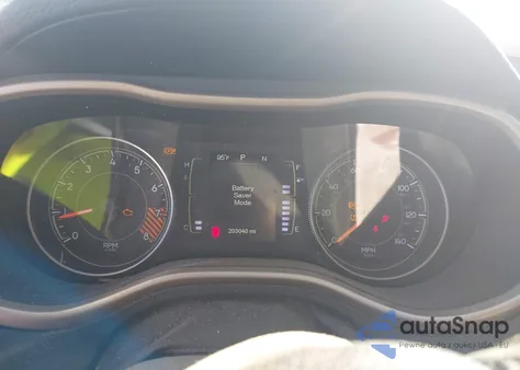 2015 Jeep Cherokee Latitude из США, поврежденный, VIN 1C4PJMCS0FW551907